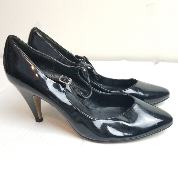 ALDO Patent Leather Retro Mary Jane Heels - Picture 2 of 11